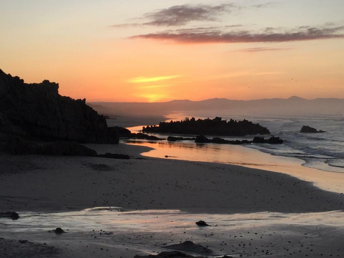 Troon Beach Cottage Hermanus Exteriér fotografie